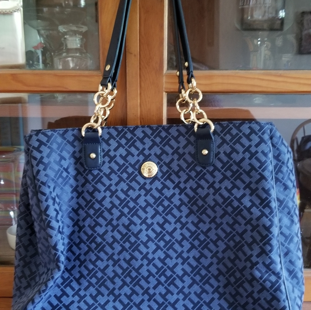 Shoulder bag